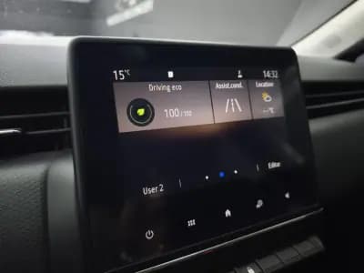 Sell Renault Clio 2020 - 13450 EUR, 185157 km - AUTO.MOTO.pt