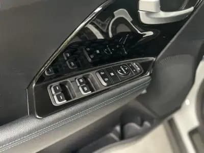 Sell Kia e-Niro 2021 - 33500 EUR, 69000 km - AUTO.MOTO.pt