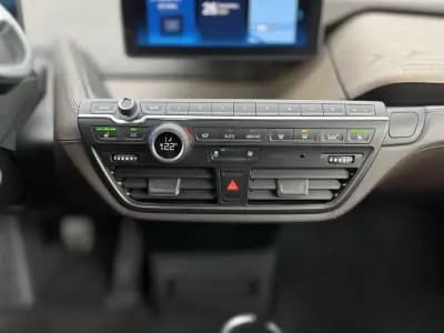 Vendo BMW i3 2020 - 19900 EUR, 155000 km - AUTO.MOTO.pt