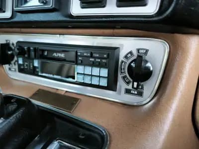 Sell Jaguar XJ6 1976 - 24950 EUR, 47777 km - AUTO.MOTO.pt