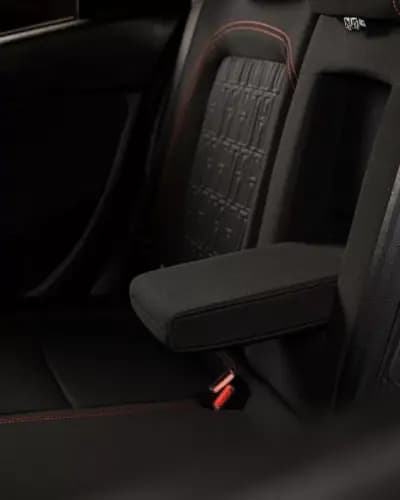 Sell Fiat Tipo Station Wagon Cross 2024 - 16950 EUR, 37000 km - AUTO.MOTO.pt