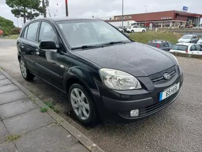 Sell Kia Rio 2009 - 3900 EUR, 344000 km - AUTO.MOTO.pt