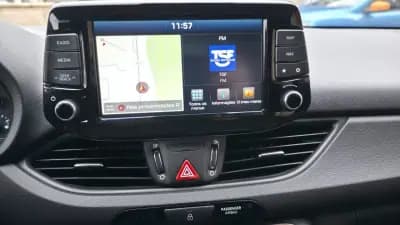 Vendo Hyundai i30 Fastback 2019 - 16500 EUR, 65000 km - AUTO.MOTO.pt