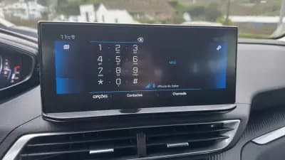 Vendo Peugeot 3008 2021 - 21800 EUR, 67000 km - AUTO.MOTO.pt