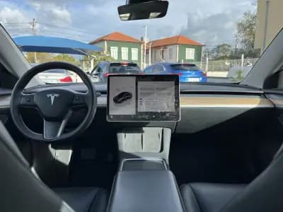 Vendo Tesla Model 3 2023 - 31950 EUR, 63000 km - AUTO.MOTO.pt