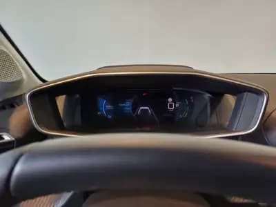 Vendo Peugeot 208 2023 - 27000 EUR, 24150 km - AUTO.MOTO.pt