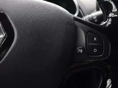 Sell Renault Clio 2015 - 9250 EUR, 201119 km - AUTO.MOTO.pt