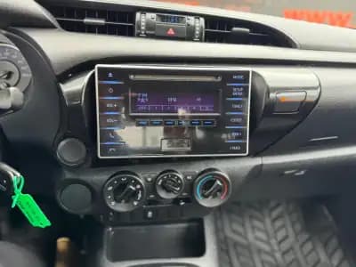 Sell Toyota Hilux 2018 - 19430 EUR, 249455 km - AUTO.MOTO.pt