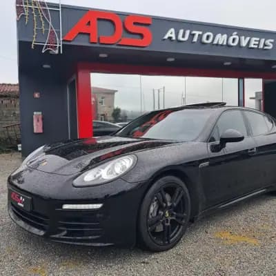 Vendo Porsche Panamera 2013 - 41500 EUR, 113000 km - AUTO.MOTO.pt