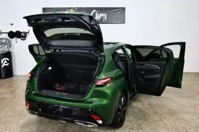 Vendo Peugeot 308 2021 - 24900 EUR, 75000 km - AUTO.MOTO.pt