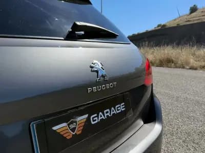 Vendo Peugeot 308 SW 2017 - 13990 EUR, 130000 km - AUTO.MOTO.pt