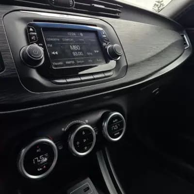 Vendo Alfa Romeo Giulietta 2016 - 10250 EUR, 172955 km - AUTO.MOTO.pt