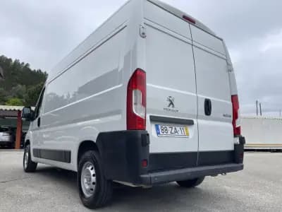 Vendo Peugeot Boxer 2.0BlueHDi L2H2 Premium 2019 - 18990 EUR, 232250 km - AUTO.MOTO.pt