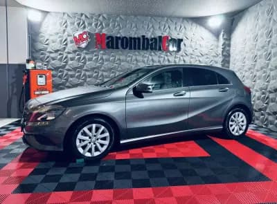 Vendo Mercedes-Benz A 180 2013 - 13990 EUR, 144369 km - AUTO.MOTO.pt