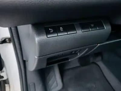 Vendo Peugeot 3008 2014 - 8000 EUR, 304000 km - AUTO.MOTO.pt