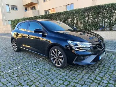 Sell Renault Mégane 2021 - 19900 EUR, 85000 km - AUTO.MOTO.pt
