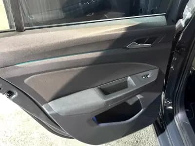 Sell Volkswagen Golf 2022 - 21900 EUR, 66125 km - AUTO.MOTO.pt