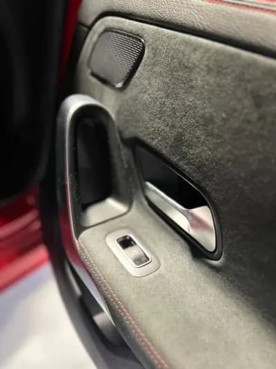 Vendo Mercedes-Benz CLA 200 2020 - 35500 EUR, 41690 km - AUTO.MOTO.pt