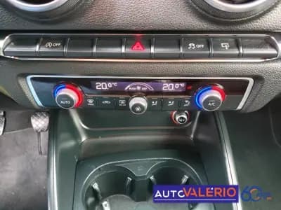 Sell Audi A3 Limousine 2014 - 12950 EUR, 164667 km - AUTO.MOTO.pt