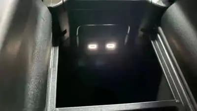 Sell Mercedes-Benz GLC 220 2024 - 69680 EUR, 20294 km - AUTO.MOTO.pt