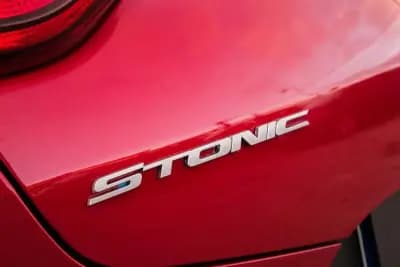 Sell Kia Stonic 2022 - 13999 EUR, 88000 km - AUTO.MOTO.pt