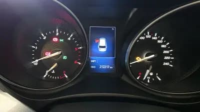 Vendo Toyota Avensis Touring Sports 2016 - 14900 EUR, 212217 km - AUTO.MOTO.pt