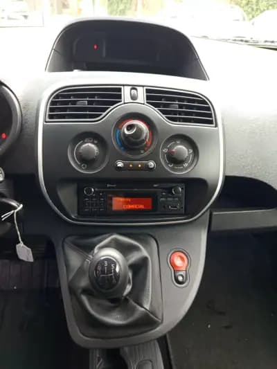 Sell Renault Kangoo 2016 - 9990 EUR, 102740 km - AUTO.MOTO.pt