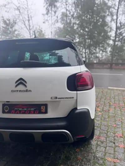 Sell Citroën C3 Aircross 2021 - 15250 EUR, 180999 km - AUTO.MOTO.pt