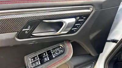 Sell Porsche Macan 2021 - 89500 EUR, 94000 km - AUTO.MOTO.pt