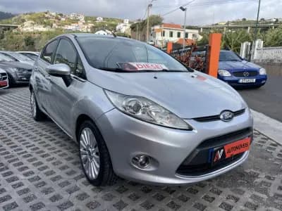 Sell Ford Fiesta 2010 - 5950 EUR, 204561 km - AUTO.MOTO.pt
