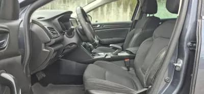 Vendo Renault Mégane Sport Tourer 2019 - 8950 EUR, 360000 km - AUTO.MOTO.pt