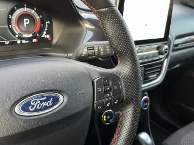 Vendo Ford Puma 2024 - 22500 EUR, 44000 km - AUTO.MOTO.pt