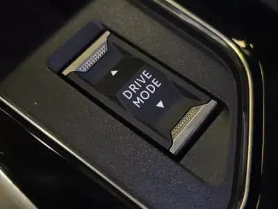 Vendo Peugeot 3008 2022 - 21990 EUR, 34669 km - AUTO.MOTO.pt