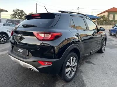 Sell Kia Stonic 2022 - 13750 EUR, 93000 km - AUTO.MOTO.pt