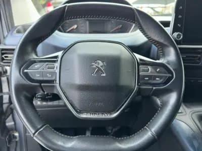 Sell Peugeot Rifter 2018 - 20900 EUR, 64900 km - AUTO.MOTO.pt