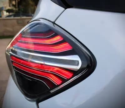 Vendo Renault Zoe 2020 - 14350 EUR, 62000 km - AUTO.MOTO.pt