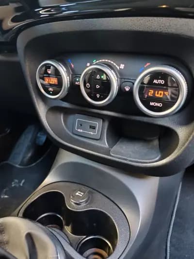 Sell Fiat 500L 2018 - 10990 EUR, 135000 km - AUTO.MOTO.pt