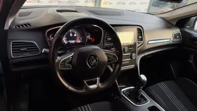 Vendo Renault Mégane 2021 - 13900 EUR, 199000 km - AUTO.MOTO.pt