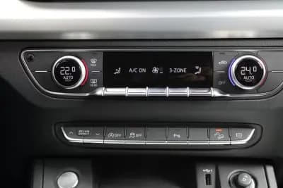 Vendo Audi Q5 Sportback 2022 - 56900 EUR, 63003 km - AUTO.MOTO.pt