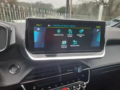 Sell Peugeot e-208 2021 - 16780 EUR, 61770 km - AUTO.MOTO.pt