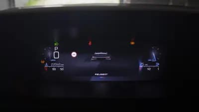 Vendo Peugeot 308 SW 2024 - 24350 EUR, 22000 km - AUTO.MOTO.pt