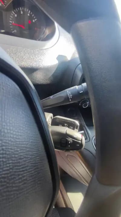 Sell Peugeot Partner 2021 - 12499 EUR, 217978 km - AUTO.MOTO.pt