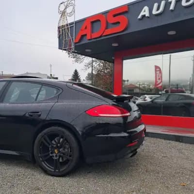 Vendo Porsche Panamera 2013 - 41500 EUR, 113000 km - AUTO.MOTO.pt