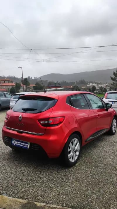 Sell Renault Clio 2019 - 11898 EUR, 116998 km - AUTO.MOTO.pt