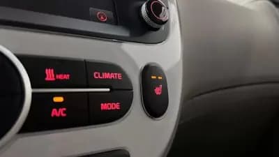 Sell Kia e-Soul 2018 - 14990 EUR, 106047 km - AUTO.MOTO.pt