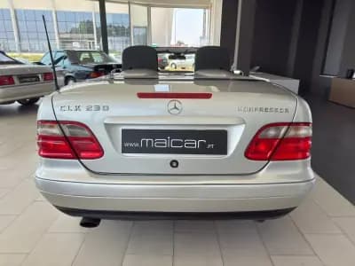 Vendo Mercedes-Benz CLK 230 1999 - 9990 EUR, 111847 km - AUTO.MOTO.pt