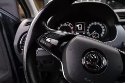 Sell Skoda Fabia 2021 - 10999 EUR, 134000 km - AUTO.MOTO.pt