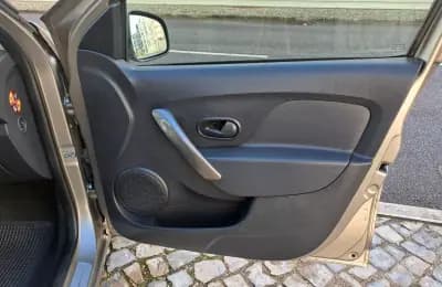 Sell Dacia Logan MCV 2014 - 6990 EUR, 125000 km - AUTO.MOTO.pt