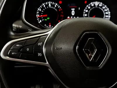 Vendo Renault Clio 2021 - 13490 EUR, 108000 km - AUTO.MOTO.pt