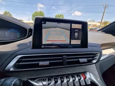 Vendo Peugeot 3008 2020 - 30499 EUR, 65405 km - AUTO.MOTO.pt